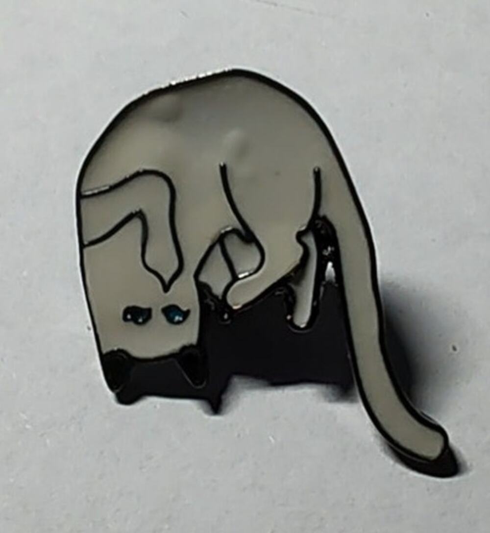 Silly White Cat Pin Kitty Lapel Hat Brooch
